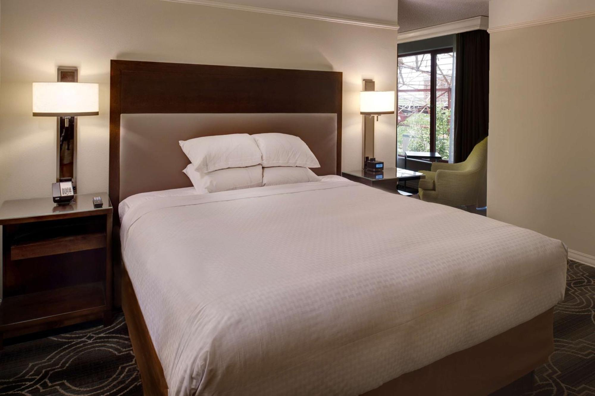 St. Louis Union Station Hotel, Curio Collection By Hilton Exteriör bild